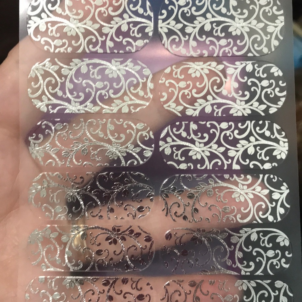 Jamberry Silver Floral Nail wraps